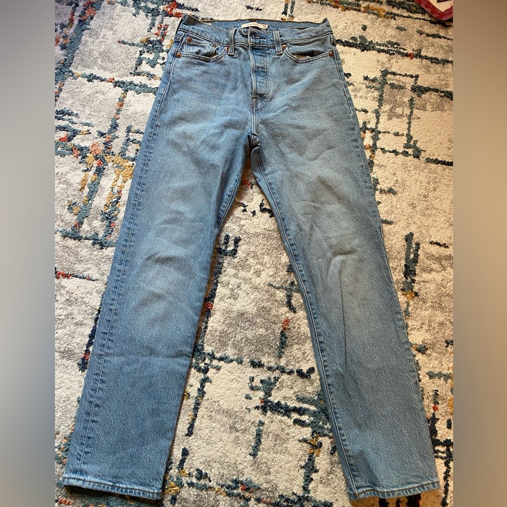 Levi’s wedgie straight blue jeans size W26xL28